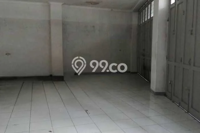 Disewakan Gudang di Kawasan Ramai Kopo Luas 1400m2 Disewakan Gudang di Kawasan Ramai Kopo Luas 1400m2