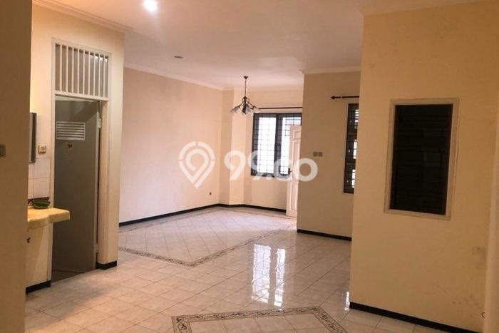 Rumah Bagus Siap Pakai Di Mulyorejo Luas 275m2 Aman Rumah Bagus Siap Pakai Di Mulyorejo Luas 275m2 Aman