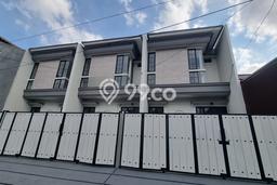 Rumah Modern 4 KT di Middle East Ring Road Surabaya Unfurnished Rumah Modern 4 KT di Middle East Ring Road Surabaya Unfurnished