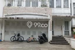 Dijual Rumah Premium dengan Fasilitas Sekitar Lengkap di BSD, Tangerang Selatan Dijual Rumah Premium dengan Fasilitas Sekitar Lengkap di BSD, Tangerang Selatan