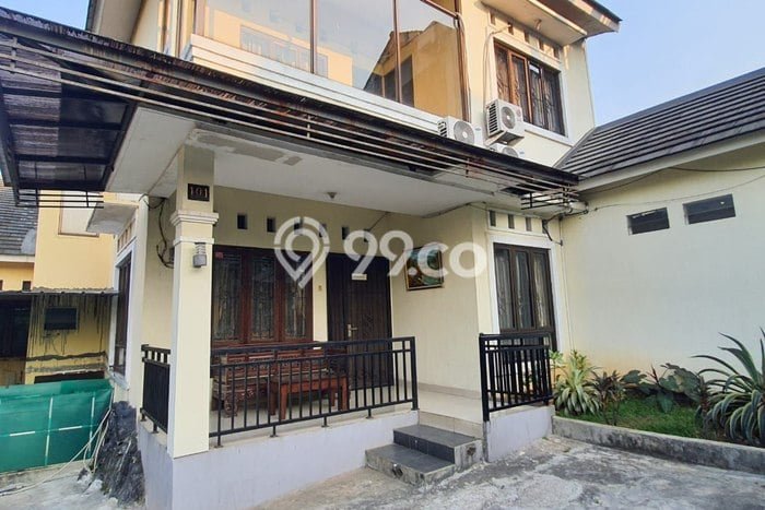 Rumah Elit LB 250m2 Siap Huni Desain Elegan di Cawang, Jakarta Timur Rumah Elit LB 250m2 Siap Huni Desain Elegan di Cawang, Jakarta Timur