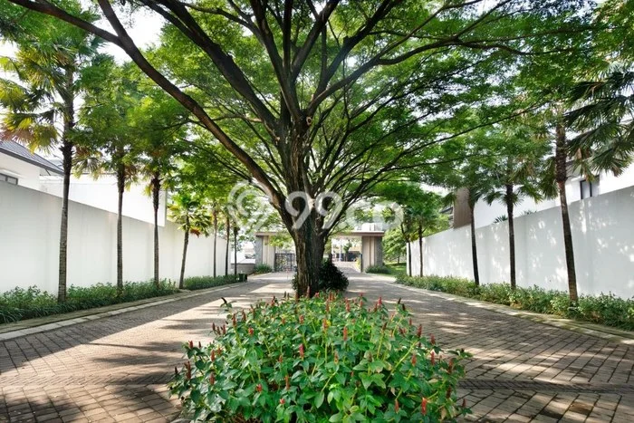Ready to Use! Premium House LT 200m2 Desain Elegan di Cawang Ready to Use! Premium House LT 200m2 Desain Elegan di Cawang
