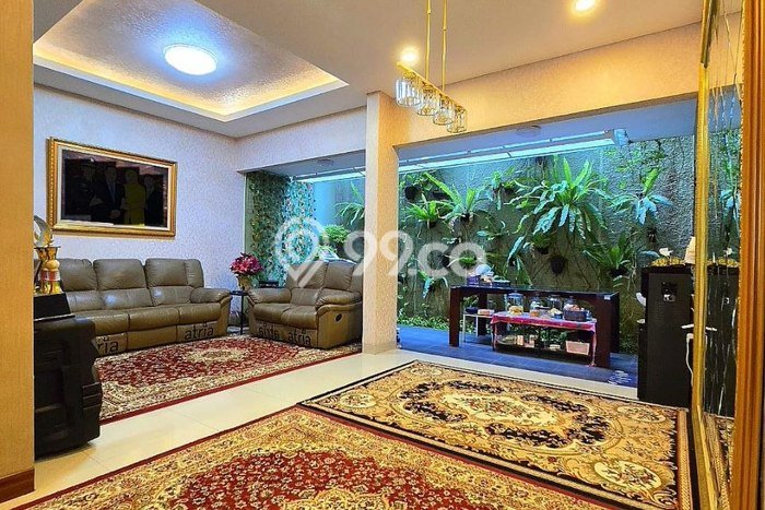 Hunian Elit LB 170m2 Siap Pakai Desain Elegan di Condet, Jakarta Timur Hunian Elit LB 170m2 Siap Pakai Desain Elegan di Condet, Jakarta Timur
