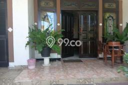 Jual Rumah Luas Elegan Dengan View Cantik di Mulyosari, Surabaya Jual Rumah Luas Elegan Dengan View Cantik di Mulyosari, Surabaya