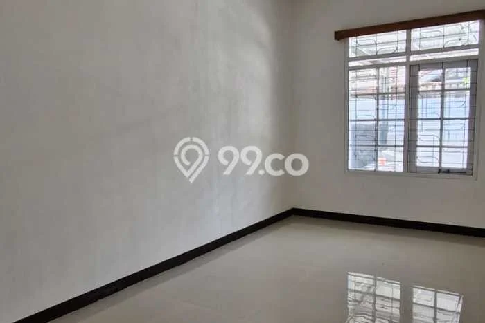 Rumah sewa siap huni 3 KT di Taman Holis Indah, Bandung Rumah sewa siap huni 3 KT di Taman Holis Indah, Bandung