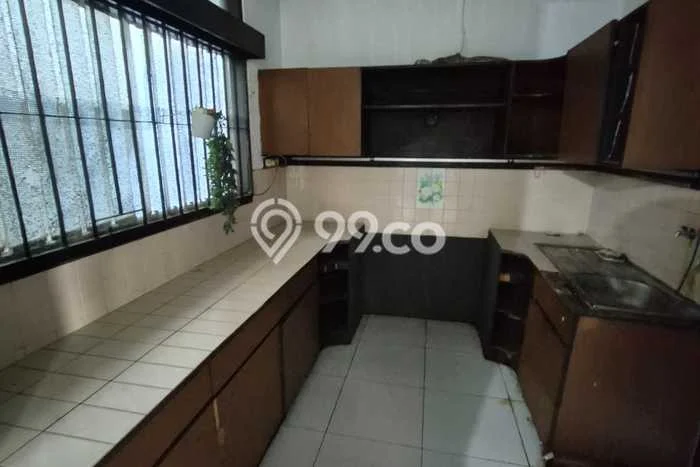 Jarang Ada! Rumah Sewa 4 Kamar Nyaman Siap Huni Turangga Jarang Ada! Rumah Sewa 4 Kamar Nyaman Siap Huni Turangga