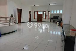 Rumah Mewah Siap Huni LT 390m2 di Regol, Bandung Rumah Mewah Siap Huni LT 390m2 di Regol, Bandung