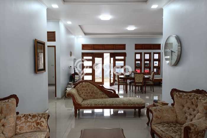 Rumah lokasi Antapani, Bandung, LT 216m2m² Bangunan 120m2m² Rumah lokasi Antapani, Bandung, LT 216m2m² Bangunan 120m2m²