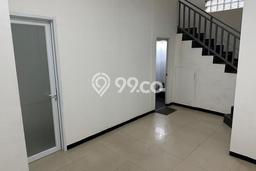 Disewakan Ruko komersial di Lengkong luas bangunan 280m2 Disewakan Ruko komersial di Lengkong luas bangunan 280m2