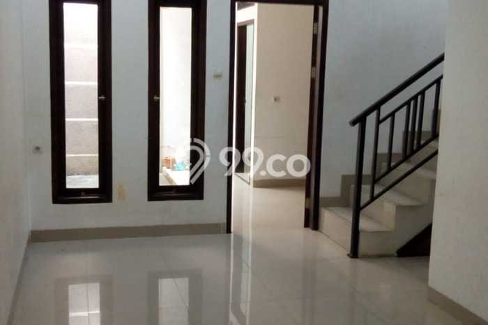 Disewakan! Rumah 5 Kamar Tidur &
2 Kamar Mandi di Turangga, Bandung Disewakan! Rumah 5 Kamar Tidur &
2 Kamar Mandi di Turangga, Bandung
