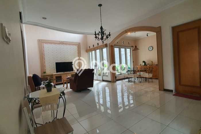 Disewakan Rumah Harga Terjangkau di Buah Batu Bandung dengan 4 KT Disewakan Rumah Harga Terjangkau di Buah Batu Bandung dengan 4 KT