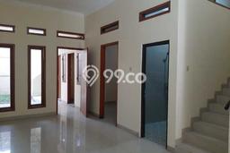 Disewakan! Rumah 4 Kamar Tidur &
2 Kamar Mandi di Turangga, Bandung Disewakan! Rumah 4 Kamar Tidur &
2 Kamar Mandi di Turangga, Bandung