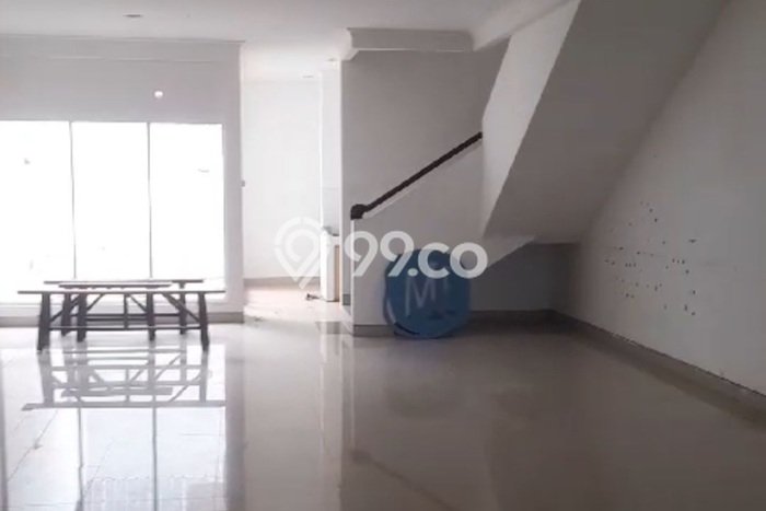 Ruko Kawasan , Luas 270m2m², Area Bisnis, Disewakan Ruko Kawasan , Luas 270m2m², Area Bisnis, Disewakan