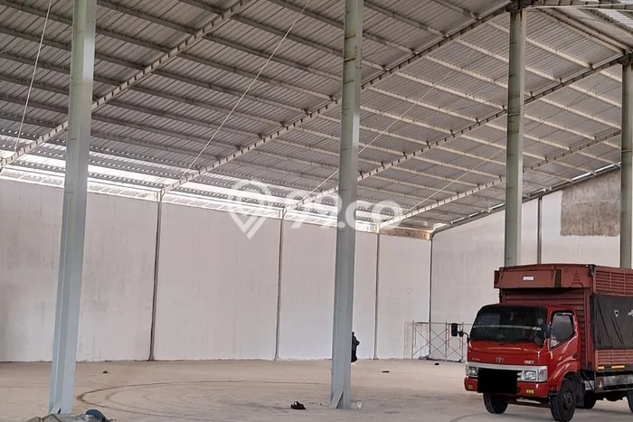 Gudang Komersial Disewakan di Bergas Semarang Luas 1600m2 Gudang Komersial Disewakan di Bergas Semarang Luas 1600m2