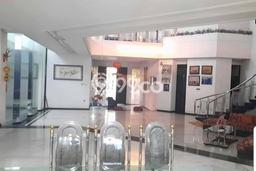 HUNIAN BERKELAS! Rumah Premium Dharma Husada, Surabaya, Luas Tanah 721m2m² Luas Bangunan 1000m2m² HUNIAN BERKELAS! Rumah Premium Dharma Husada, Surabaya, Luas Tanah 721m2m² Luas Bangunan 1000m2m²