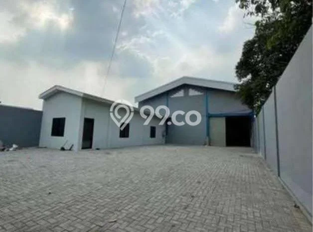 LOKASI STRATEGIS! Gudang Kawasan Balongbendo, Luas 800m2m², Pusat Komersial, Mainroad LOKASI STRATEGIS! Gudang Kawasan Balongbendo, Luas 800m2m², Pusat Komersial, Mainroad