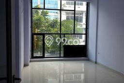 LOKASI PREMIUM! Ruko Kawasan Krembangan, Luas 107m2m², Jalan Utama, Kawasan Bisnis LOKASI PREMIUM! Ruko Kawasan Krembangan, Luas 107m2m², Jalan Utama, Kawasan Bisnis