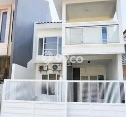 SEGERA MILIKI! Rumah di Pakuwon City, Surabaya, LT 90m2m² Bangunan 145m2m² SEGERA MILIKI! Rumah di Pakuwon City, Surabaya, LT 90m2m² Bangunan 145m2m²