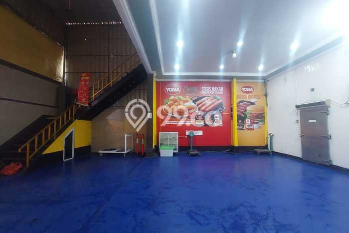 AREA BISNIS! Gudang Kawasan Jagakarsa, Luas 800m², Mainroad, Strategis AREA BISNIS! Gudang Kawasan Jagakarsa, Luas 800m², Mainroad, Strategis