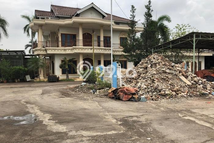 PRIME LOCATION! Gudang di Cikarang, Luas 5000m², Kawasan Komersial, Lokasi Premium PRIME LOCATION! Gudang di Cikarang, Luas 5000m², Kawasan Komersial, Lokasi Premium