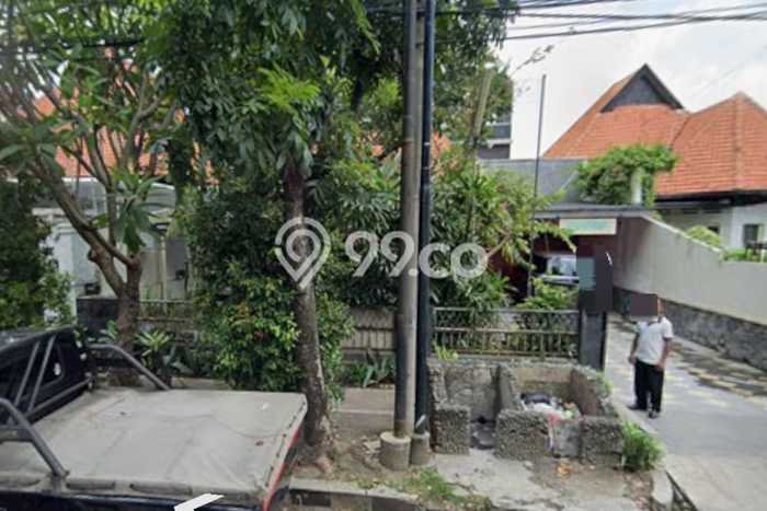 For Sale! Premium House LT 594m2 Desain Modern di Dr Sutomo For Sale! Premium House LT 594m2 Desain Modern di Dr Sutomo