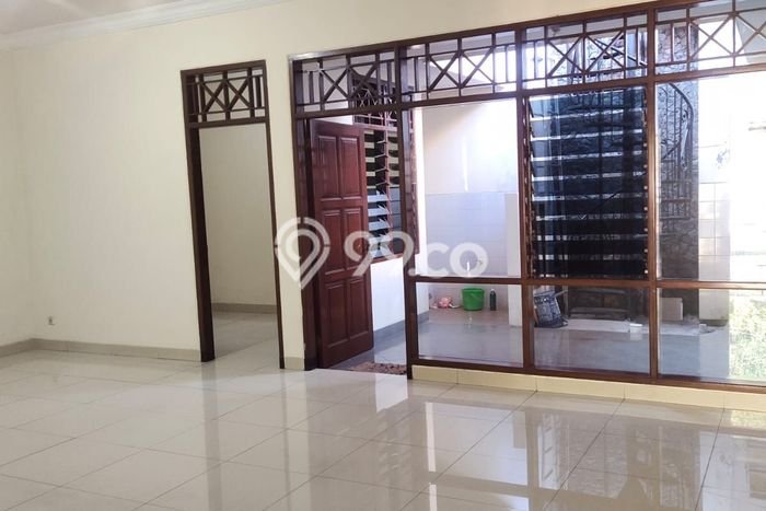 Hot Offer Hunian Mewah Ideal dan Luas di Semarang Tengah, Semarang Hot Offer Hunian Mewah Ideal dan Luas di Semarang Tengah, Semarang