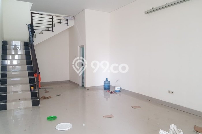 Ruko Dijual di Bandung LT 64m2 & LB 180m2 Lokasi Terbaik! Ruko Dijual di Bandung LT 64m2 & LB 180m2 Lokasi Terbaik!