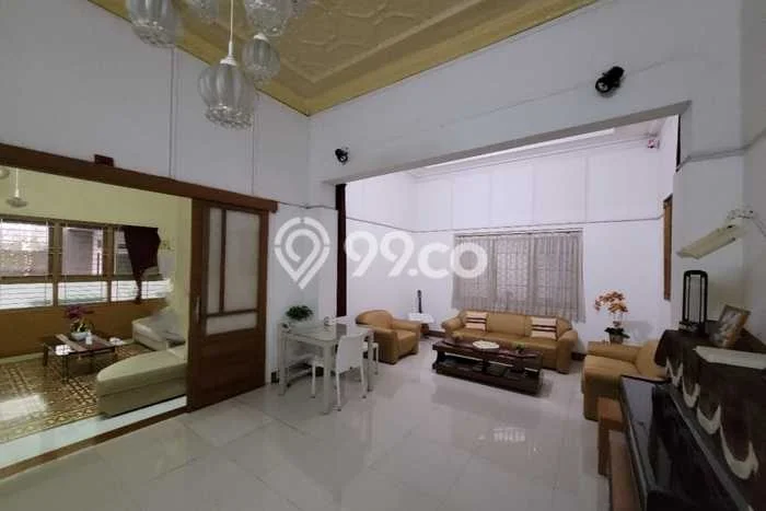 Dijual Rumah Mewah Elegan Dengan View Eksklusif di Sayap Dago, Bandung Dijual Rumah Mewah Elegan Dengan View Eksklusif di Sayap Dago, Bandung