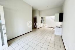 Disewakan! Rumah 2 Kamar Tidur &
1 Kamar Mandi di Kota Baru Parahyangan, Bandung Disewakan! Rumah 2 Kamar Tidur &
1 Kamar Mandi di Kota Baru Parahyangan, Bandung