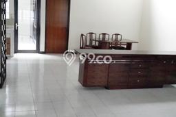 Rumah Elit LB 260m2 Siap Pakai Desain Elegan di Setiabudi, Bandung Rumah Elit LB 260m2 Siap Pakai Desain Elegan di Setiabudi, Bandung