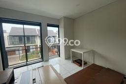 Disewakan! Rumah 3 Kamar Tidur &
2 Kamar Mandi di Kota Baru Parahyangan, Bandung Disewakan! Rumah 3 Kamar Tidur &
2 Kamar Mandi di Kota Baru Parahyangan, Bandung