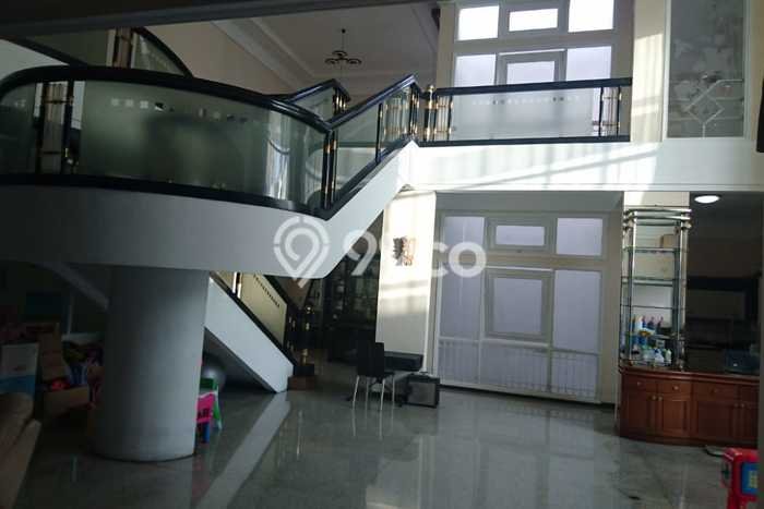 Rumah Elit Modern Tanpa Renovasi di Cipaganti Bandung Rumah Elit Modern Tanpa Renovasi di Cipaganti Bandung