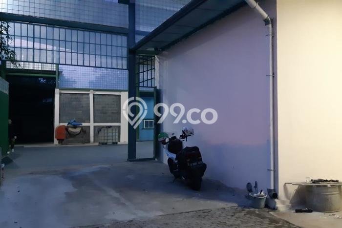 Gudang Strategis Kawasan Cimahi Selatan, Luas 600m², Jalan Mainroad, Berkembang Gudang Strategis Kawasan Cimahi Selatan, Luas 600m², Jalan Mainroad, Berkembang