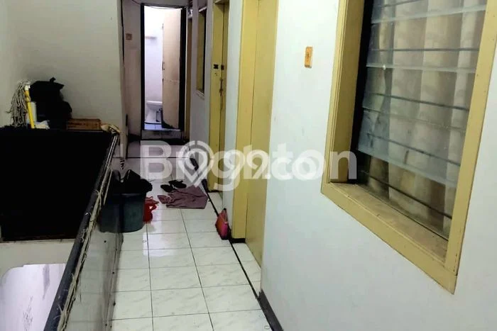 Unit Komersial Dijual di Jakarta Barat LT 75m2 & LB 120m2 Unit Komersial Dijual di Jakarta Barat LT 75m2 & LB 120m2