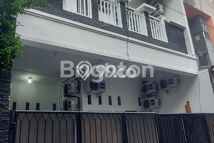Komersial Dijual di Prime Area Jakarta Barat Luas 200m2 Komersial Dijual di Prime Area Jakarta Barat Luas 200m2