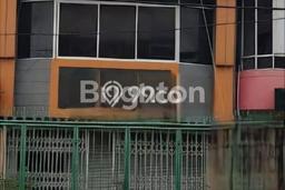 Ruko Dijual di Jakarta Barat LT 150m2 & LB 500m2 Lokasi Terbaik! Ruko Dijual di Jakarta Barat LT 150m2 & LB 500m2 Lokasi Terbaik!