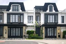 Rumah Elit LB 192m2 Siap Pakai Desain Elegan di Gading Serpong, Tangerang Rumah Elit LB 192m2 Siap Pakai Desain Elegan di Gading Serpong, Tangerang