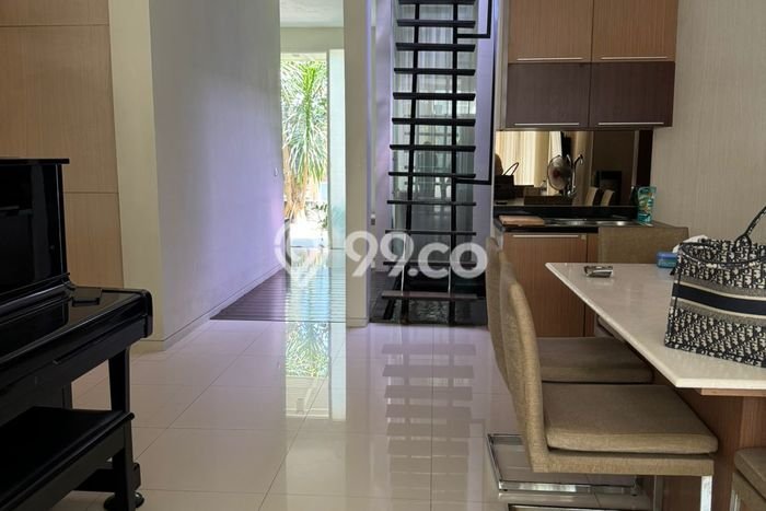 Jarang Ada! Rumah Kontrakan 4 Kamar Nyaman Siap Huni Citraland Jarang Ada! Rumah Kontrakan 4 Kamar Nyaman Siap Huni Citraland