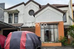 Rumah Luxury Modern Tanpa Renovasi di Citraland Surabaya Rumah Luxury Modern Tanpa Renovasi di Citraland Surabaya