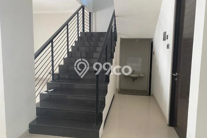 Disewakan Hunian Konsep Modern di Wiyung Surabaya dengan 4 KT Disewakan Hunian Konsep Modern di Wiyung Surabaya dengan 4 KT