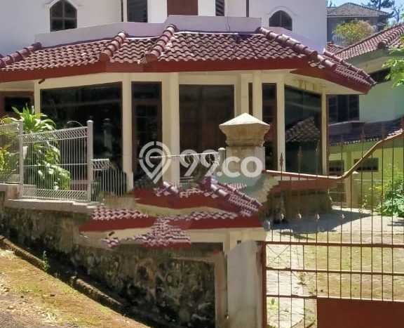 Properti Potensial! Vila di Prigen, Ukuran 269m2m², Area Premium dengan nilai tinggi Properti Potensial! Vila di Prigen, Ukuran 269m2m², Area Premium dengan nilai tinggi