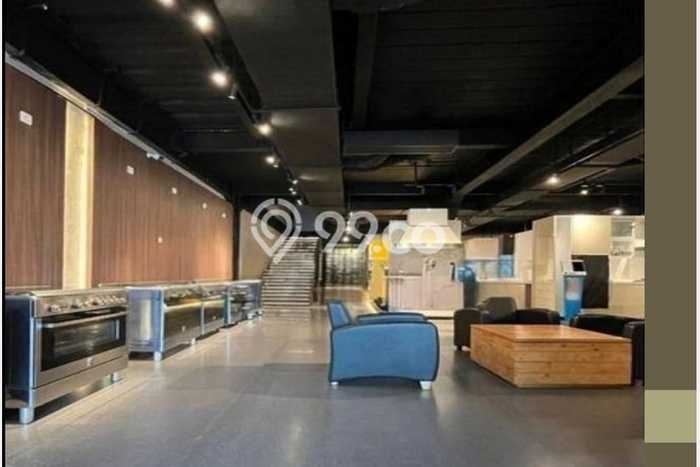 Untuk Dijual! Komersial di S Parman Jakarta Barat LT 534m2 / LB 665m2 Kawasan Strategis Untuk Dijual! Komersial di S Parman Jakarta Barat LT 534m2 / LB 665m2 Kawasan Strategis