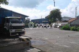 LOKASI SUPER STRATEGIS! Gudang Kawasan , Luas 2200m2m², Ramai Pembeli LOKASI SUPER STRATEGIS! Gudang Kawasan , Luas 2200m2m², Ramai Pembeli