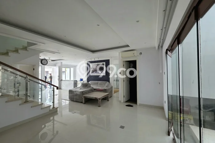 Rumah Eksklusif Siap Huni LT 153m2 di Kelapa Gading, Jakarta Utara Rumah Eksklusif Siap Huni LT 153m2 di Kelapa Gading, Jakarta Utara