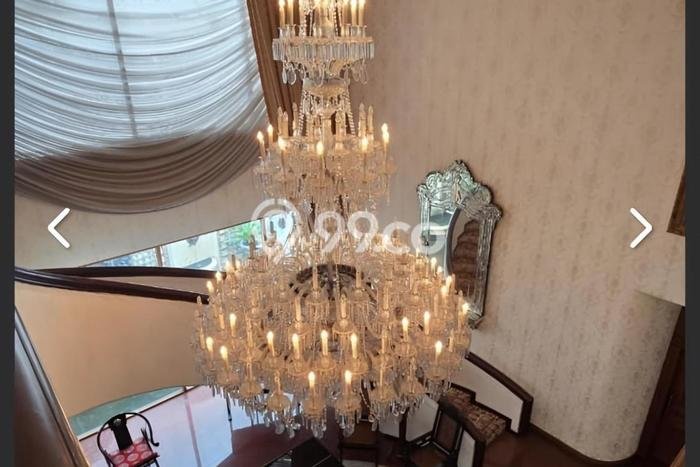 Dijual Rumah Mewah Megah Dengan View Eksklusif di Simprug, Jakarta Selatan Dijual Rumah Mewah Megah Dengan View Eksklusif di Simprug, Jakarta Selatan