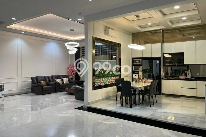Hunian Mewah Siap Huni LT 300m2 di Kelapa Gading, Jakarta Utara Hunian Mewah Siap Huni LT 300m2 di Kelapa Gading, Jakarta Utara
