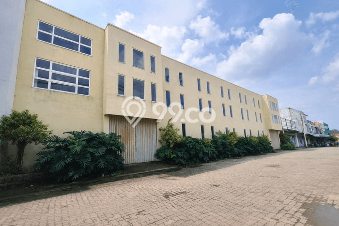 Lokasi Strategis! Dijual Gudang Bisnis di Pamulang, Tangerang Selatan Kondisi Baik Lokasi Strategis! Dijual Gudang Bisnis di Pamulang, Tangerang Selatan Kondisi Baik