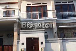 Rumah Elit Modern Tanpa Renovasi di Munggu Badung Rumah Elit Modern Tanpa Renovasi di Munggu Badung