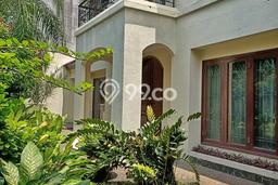 Dijual Rumah Premium dengan Fasilitas Sekitar Komplit di Kuningan, Kuningan Dijual Rumah Premium dengan Fasilitas Sekitar Komplit di Kuningan, Kuningan