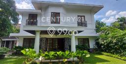 Dijual Rumah Premium dengan Fasilitas Sekitar Komplit di Menteng, Jakarta Pusat Dijual Rumah Premium dengan Fasilitas Sekitar Komplit di Menteng, Jakarta Pusat